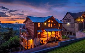 Bigger Bear Views Lodge